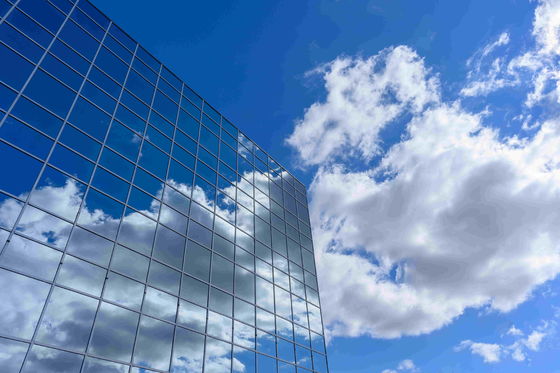 Reduced Environmental Impact Energy Glass Solutions for Easy Maintenance and Sound Insulation of 30-40 DB